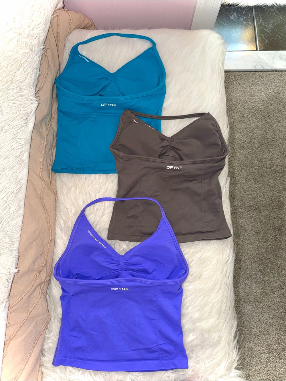 Dfyne Tops
